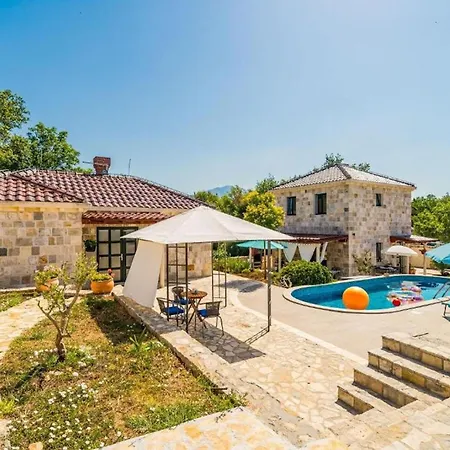 Вилла Dubrovnik *